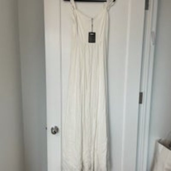 Reformation Poppy Dress in Ivory Wedding Gown - Picture 9 of 12